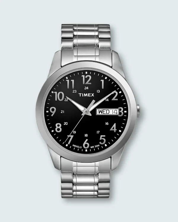 Reloj Timex South Street Sport de 36mm con esfera negro, tecnología Indiglo y correa de acero.